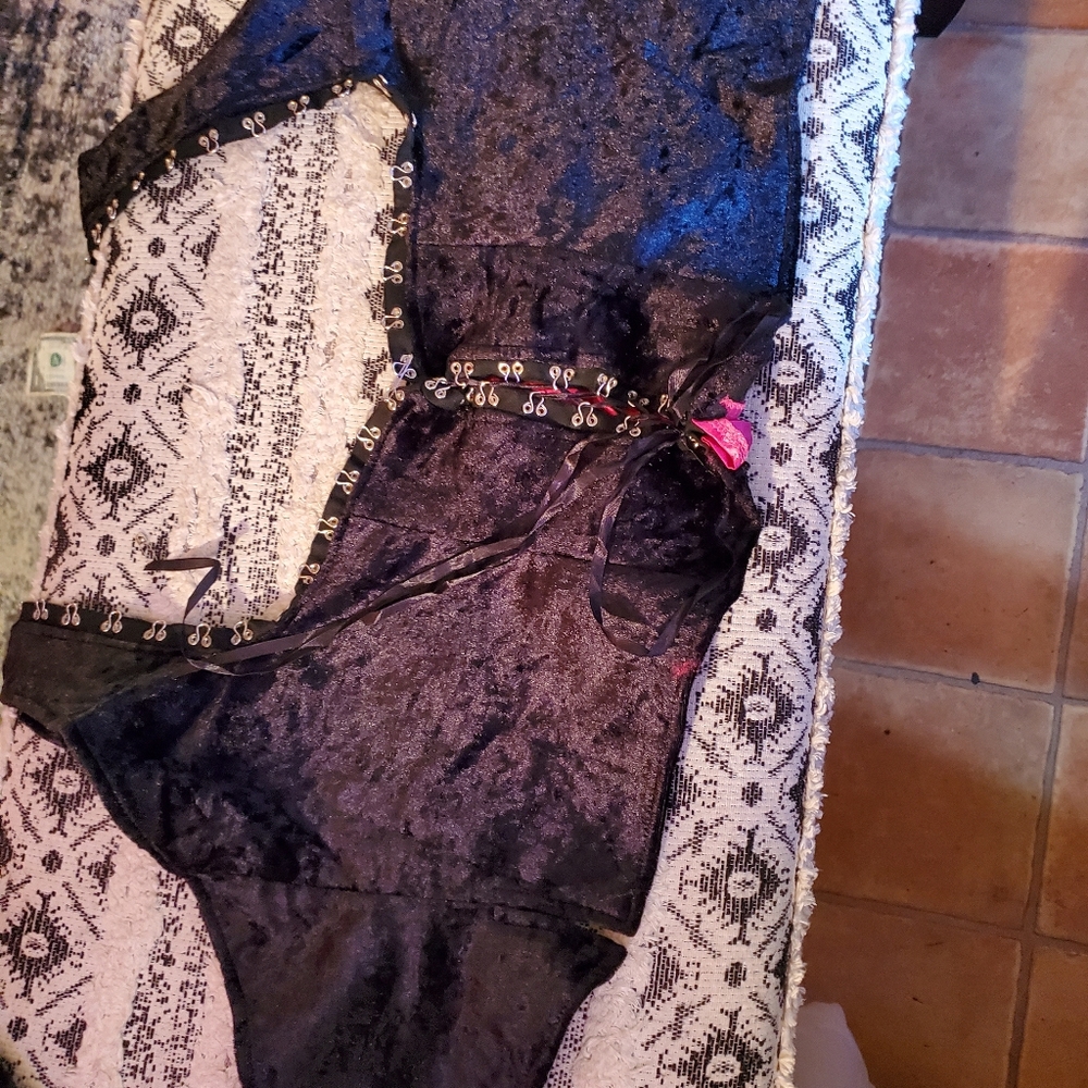 Pink Pirate Dancer Costume - Picture 3 of 7